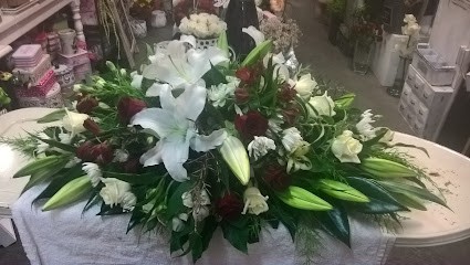Fab Flowerz, Florist in Woodville