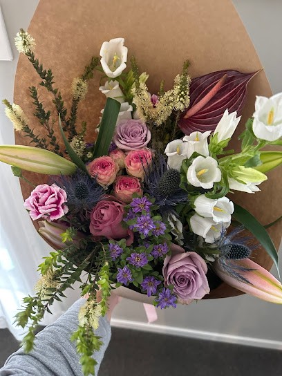 Maggie’s Backyard Bouquets, Florist in Wellsford